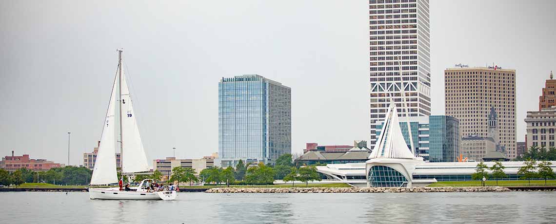Milwaukee, Downtown Milwaukee, sailing, boating, Lake Michigan, sailboat, water, lak