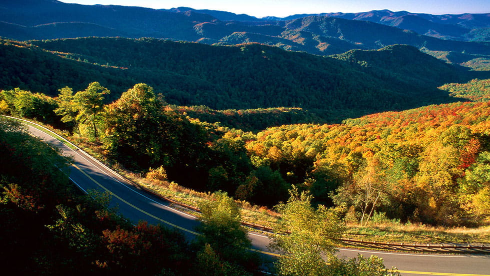 Cherohala Skyway Byway. Photo by Tennessee Tourism