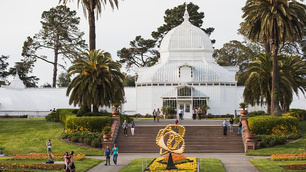 THE CONSERVATORY OF FLOWERS, GARDENS OF GOLDEN GATE PARK, SAN FRANCISCO