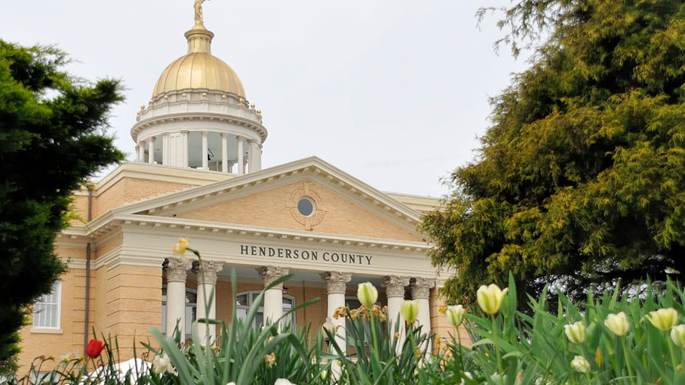 Henderson County Building. Photo by RiverNorthPhotography/iStock.com