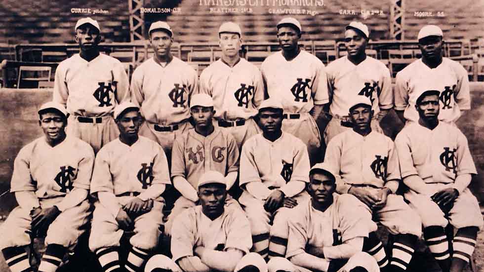 Negro Leagues Basball Museum_display of the 1921 Kansas City Monarch