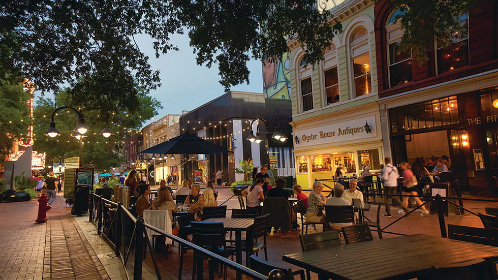 Enjoy alfresco dining in Charlottesville’s pedestrian mall downtown. Photo courtesy of Downtown Mall