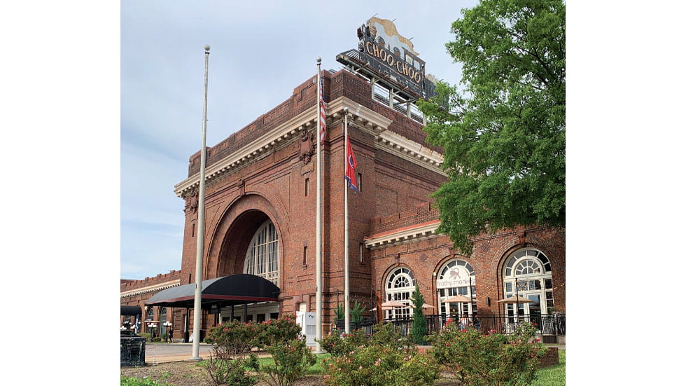 Chatanooga's 1909 train station, part of the Chattanooga Choo Choo complex