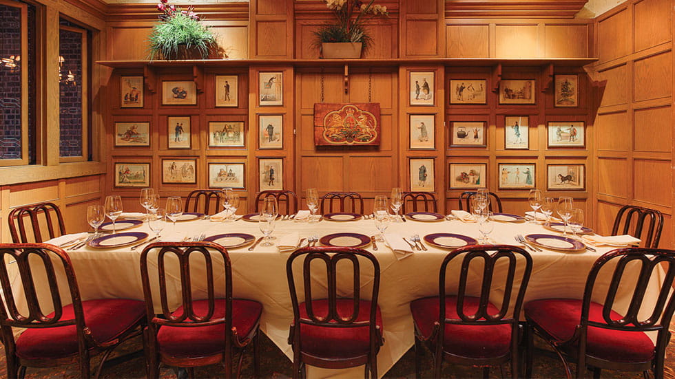 The decor at 1789 Restaurant tends toward the traditional, as befits its early 19th-century building. Photo courtesy of 1798 restaurant